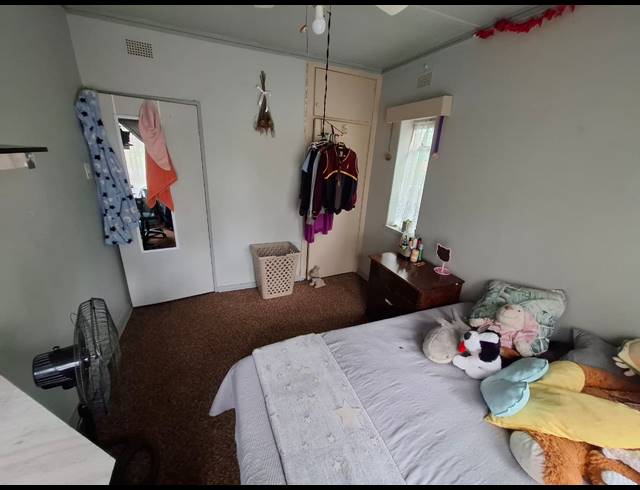 4 BEDROOM HOUSE FOR SALE IN VANDERBIJLPARK CW 5